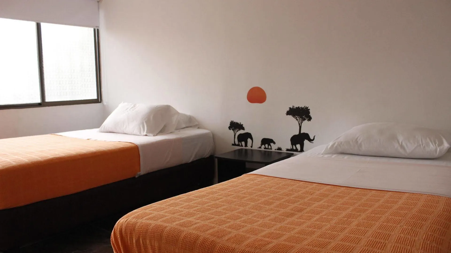 Casa Hostal El Limonar 2*, كالي